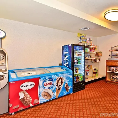 Empeiria High Sierra Hotel 