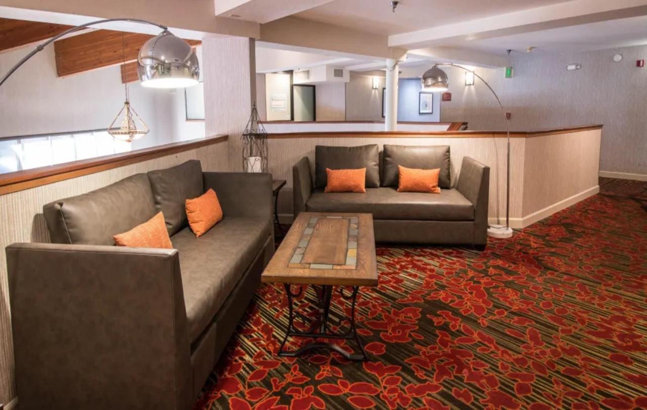 Hotel Empeiria High Sierra