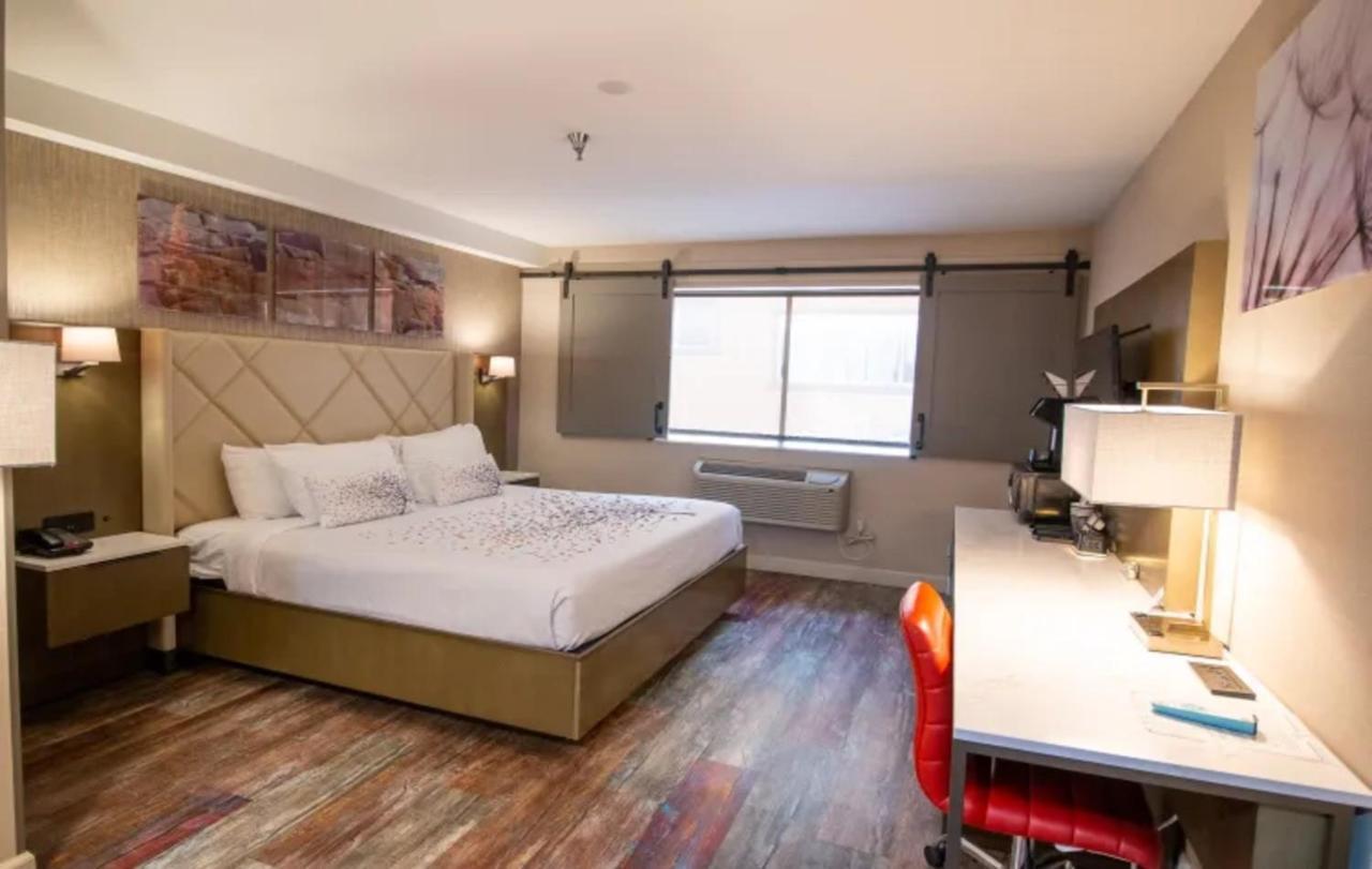 Hotel Empeiria High Sierra