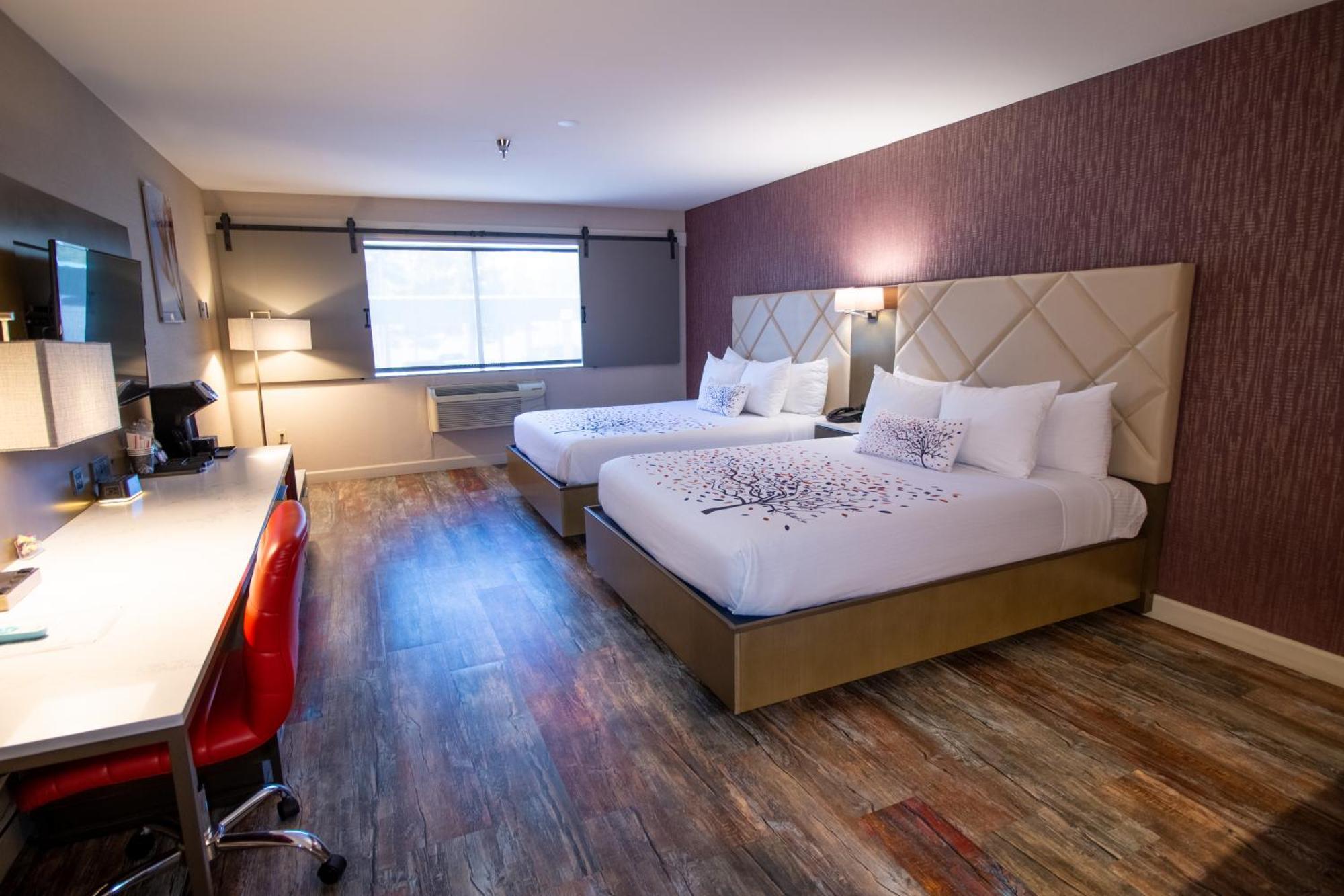 Empeiria High Sierra Hotel Mammoth Lakes