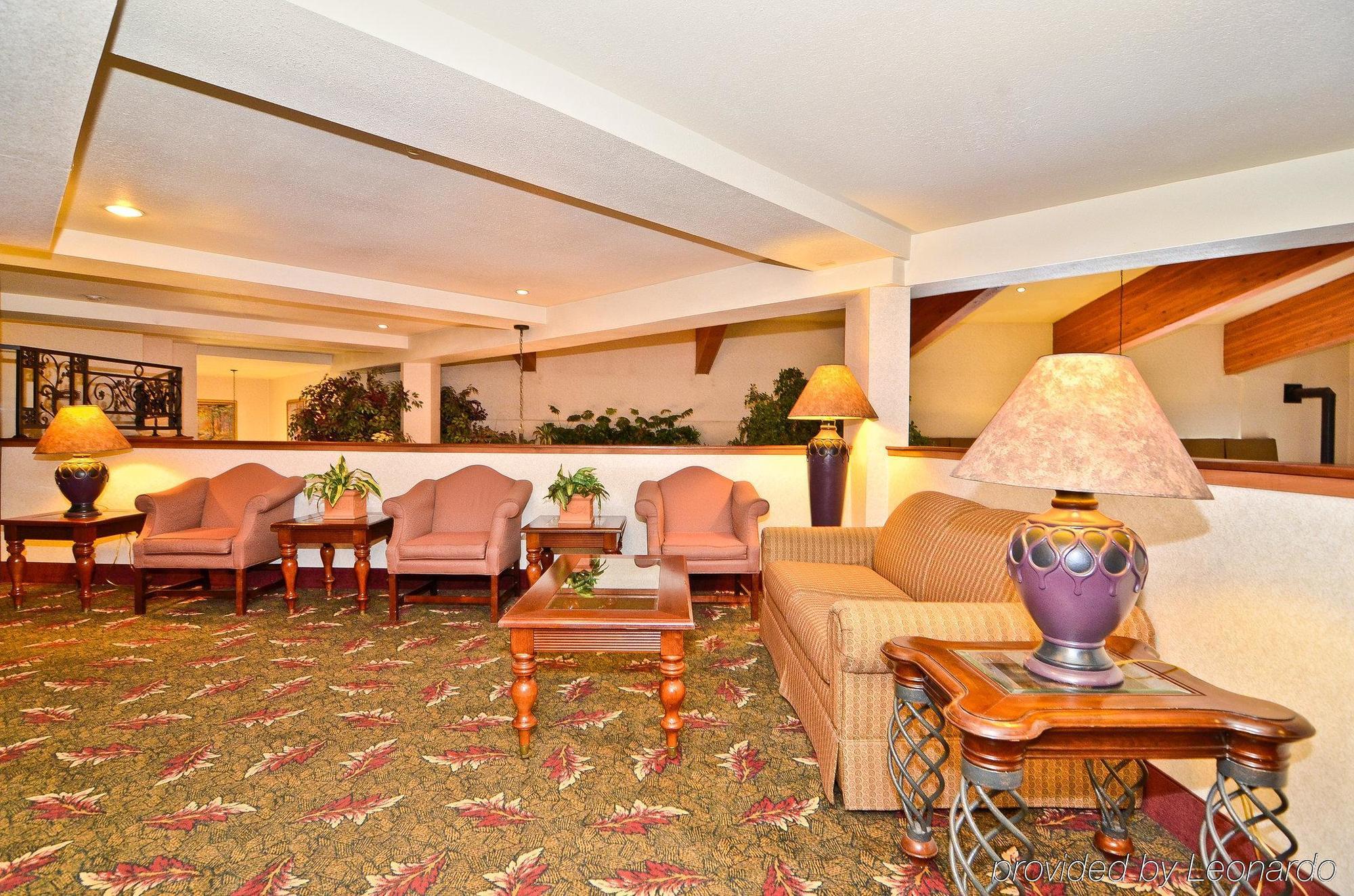 Empeiria High Sierra Hotel